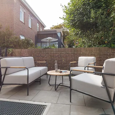 Meersuiten No2 アパート